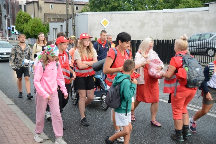 16 km przed Jasną Górą