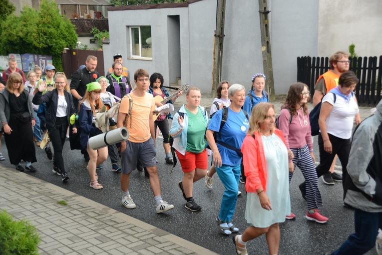 16 km przed Jasną Górą