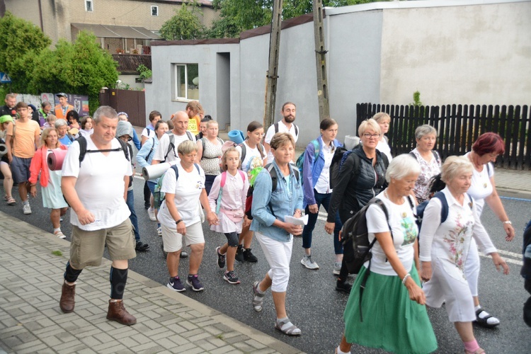 16 km przed Jasną Górą