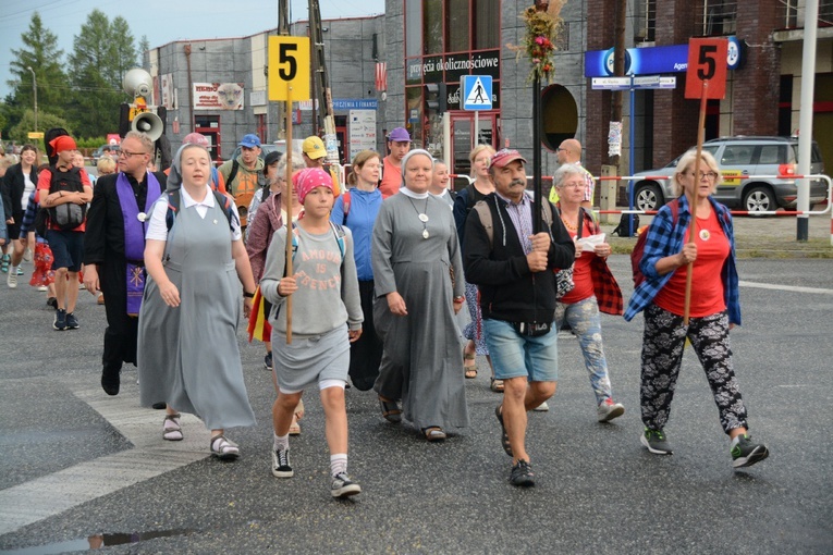 16 km przed Jasną Górą