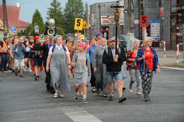 16 km przed Jasną Górą