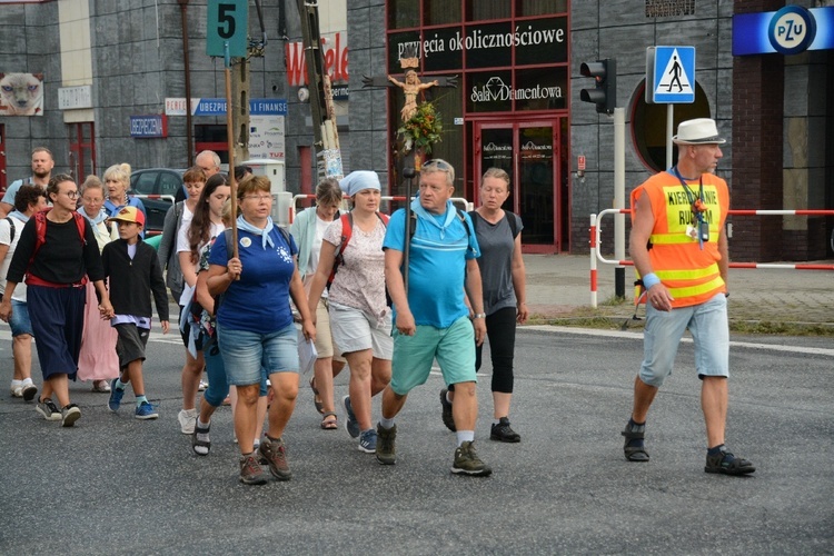 16 km przed Jasną Górą