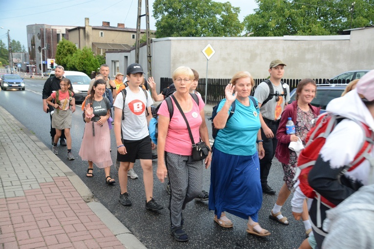 16 km przed Jasną Górą