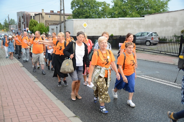16 km przed Jasną Górą