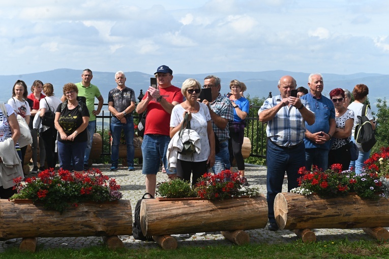 Pielgrzymka "Solidarności" na Górę Igliczną