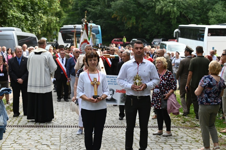 Pielgrzymka "Solidarności" na Górę Igliczną