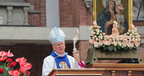 Abp Górzyński: Nic nie pomoże zachowywanie pozorów, jeśli serce nie jest prawe