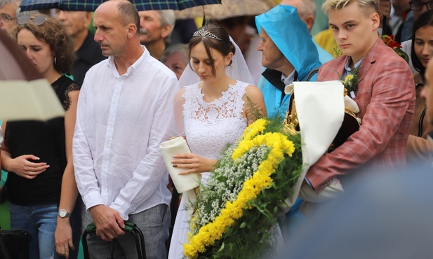 Abp Jędraszewski: W tajemnicy wniebowzięcia Maryi objawia się pełnia prawdy o człowieku