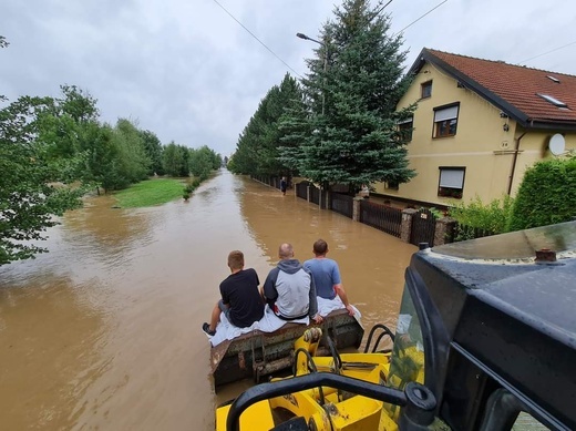 Dwa powiaty na terenie diecezji walczą z podtopieniami 