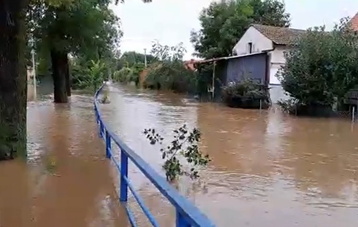 Dwa powiaty na terenie diecezji walczą z podtopieniami 