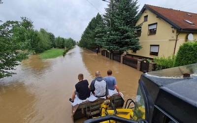 Dwa powiaty na terenie diecezji walczą z podtopieniami 