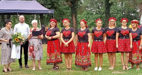 Czas dziękczynienia. Dożynki wiejsko-parafialne w Strzelcach