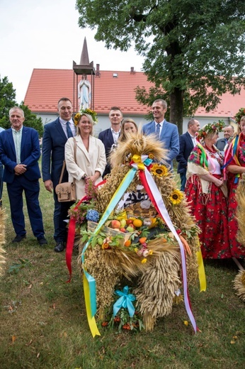 Budzów. Podziękowali za plony mimo złej pogody