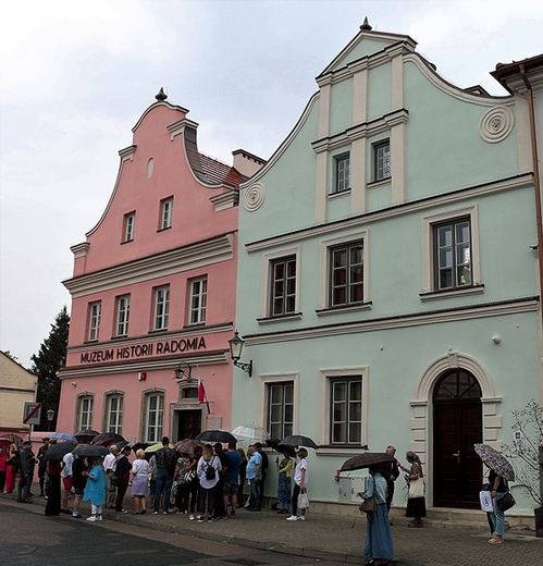 Ekspozycja mieści się w kamienicach Gąski i Esterki.