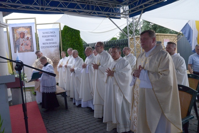 Doroczna modlitwa przy kaplicy Matki Bożej Pięknej Miłości