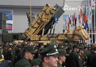 W wojnie z Ukrainą rosyjskie wojsko ponosi gigantyczne straty nie tylko w ludziach, ale i w uzbrojeniu. Propagandowe hasła o nowoczesnej rosyjskiej broni są wiarygodne już tylko dla Rosjan.
