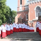 Kurs zakończy się tradycyjnie błogosławieństwem arcybiskupa w Wąwolnicy. 