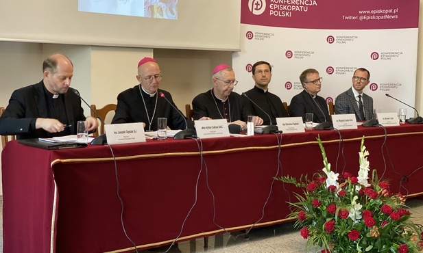 „Synod to nie audyt”. Ogłoszono ogólnopolską syntezę synodalną