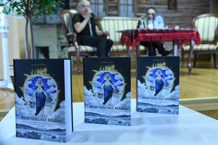 Promocja książki o parafii w Marcinkowicach
