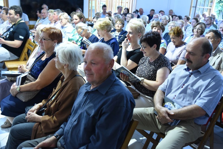 Promocja książki o parafii w Marcinkowicach