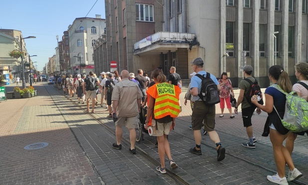 Chorzów. W drodze na Jasną Górę jest 46. chorzowska piesza pielgrzymka