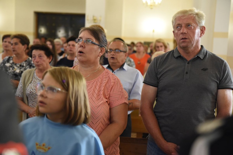 Archanioł w Dąbrówkach Breńskich