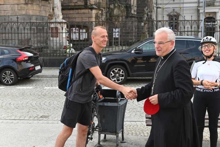 Rowerowa pielgrzymka w intencji trzeźwości