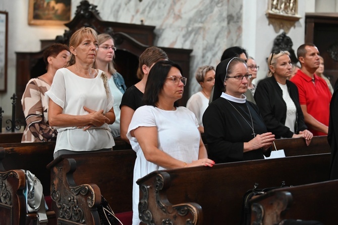 Katecheci z pielgrzymką w Bardzie