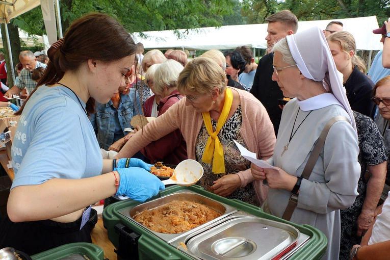 XIII Pielgrzymka Osób Niepełnosprawnych Archidiecezji Wrocławskiej 2022