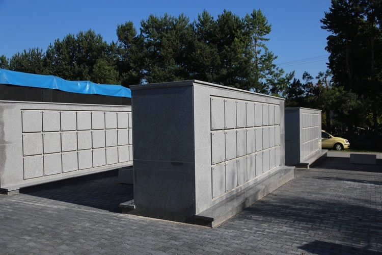Poświęcenie cmentarza w Nawojowej