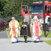 Poświęcenie cmentarza w Nawojowej