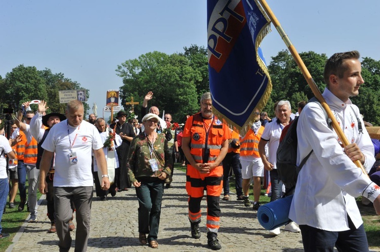 Grupa 23 - wejście