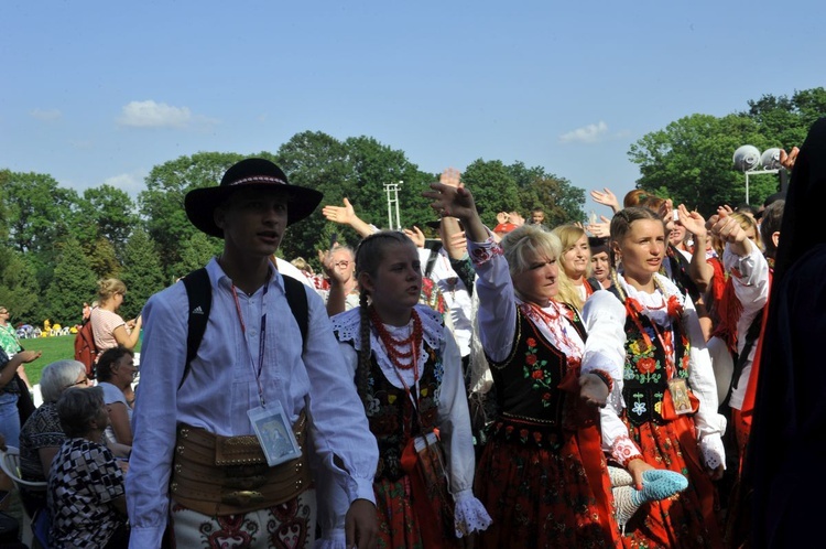 Grupa 19 - wejście