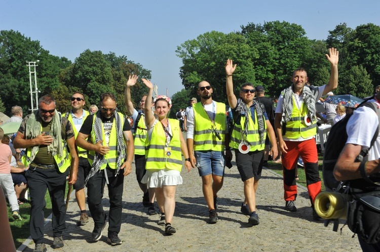 Grupa 15 - wejście
