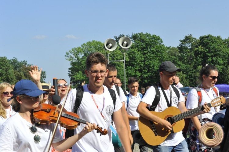 Grupa 14 - wejście