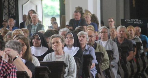 Dzień skupienia katechetów w Krzeszowie