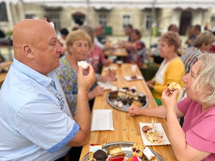 Świdnica. U św. Józefa świętowali z Maryją