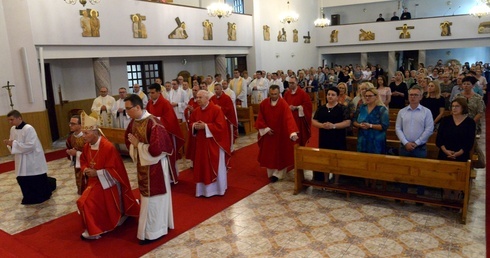 Centralnym punktem spotkań były Msze św. pod przewodnictwem ordynariusza.