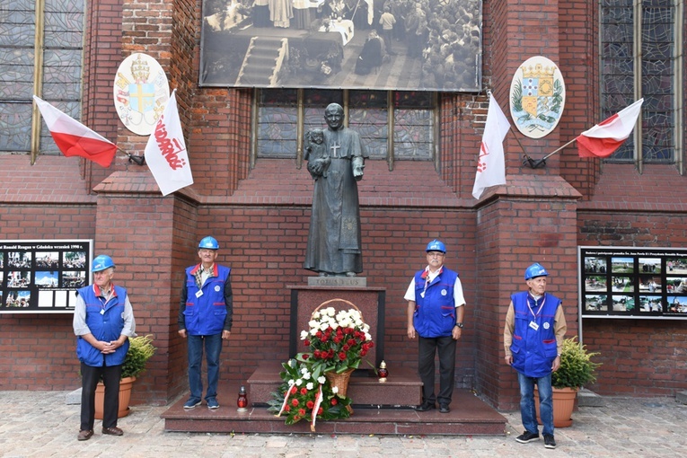 Msza św. za ojczyznę w 42. rocznicę powstania NSZZ "Solidarność"