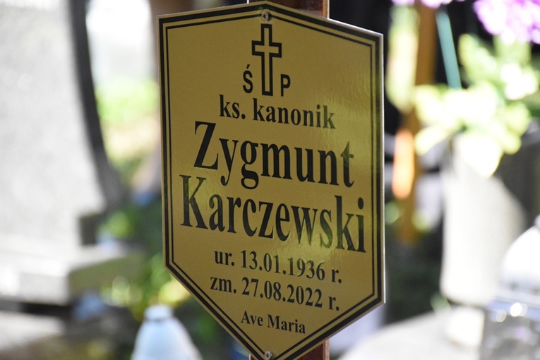 Pogrzeb ks. kan. Zygmunta Karczewskiego
