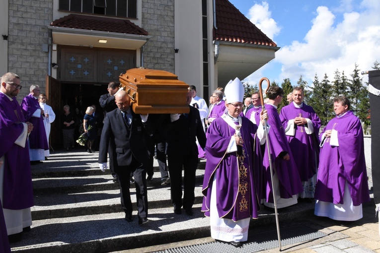 Ks. kan. Zygmunt Karczewski zmarł 27 sierpnia w 86. roku życia i 63. roku kapłaństwa.