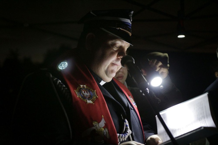 Przy grobach westerplatczyków