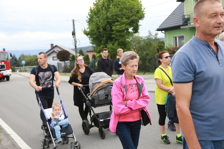 Droga Krzyżowa na Górę Kożuch