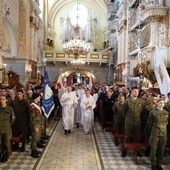 Uroczysta Eucharystia w janowskim sanktuarium.