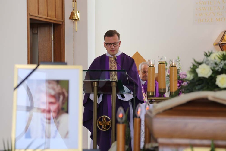 Pogrzeb najstarszej Polki - Wandy Szajowskiej 