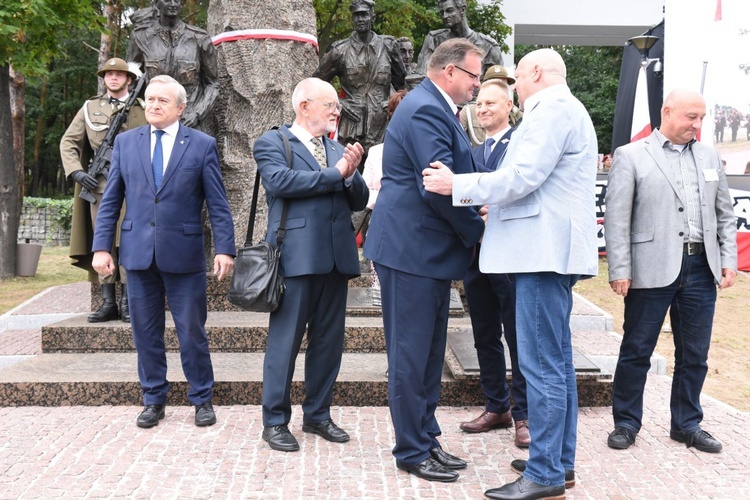 Pomnik żołnierzy wyklętych i niezłomnych w Mielcu
