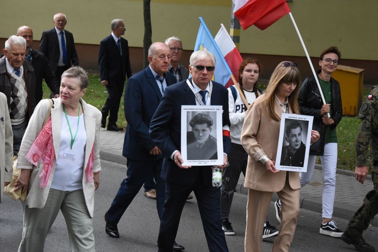 Pomnik żołnierzy wyklętych i niezłomnych w Mielcu