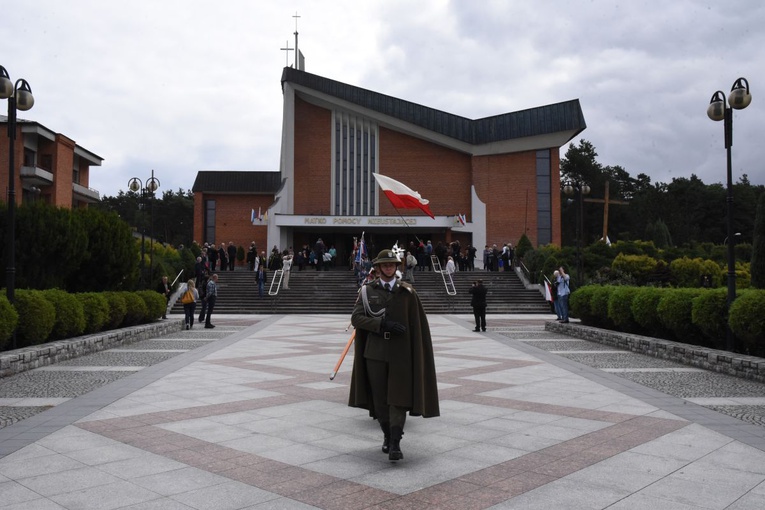 Pomnik żołnierzy wyklętych i niezłomnych w Mielcu