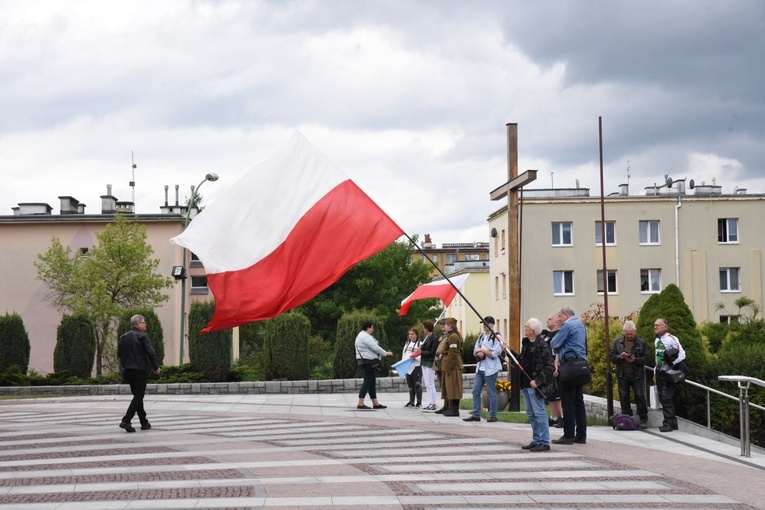 Pomnik żołnierzy wyklętych i niezłomnych w Mielcu
