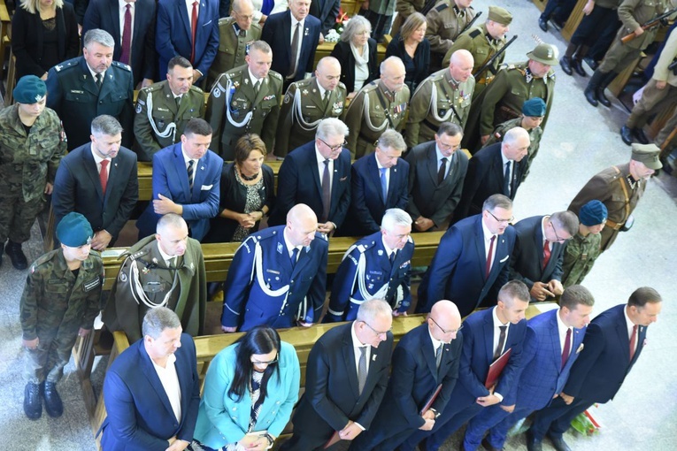 Pomnik żołnierzy wyklętych i niezłomnych w Mielcu